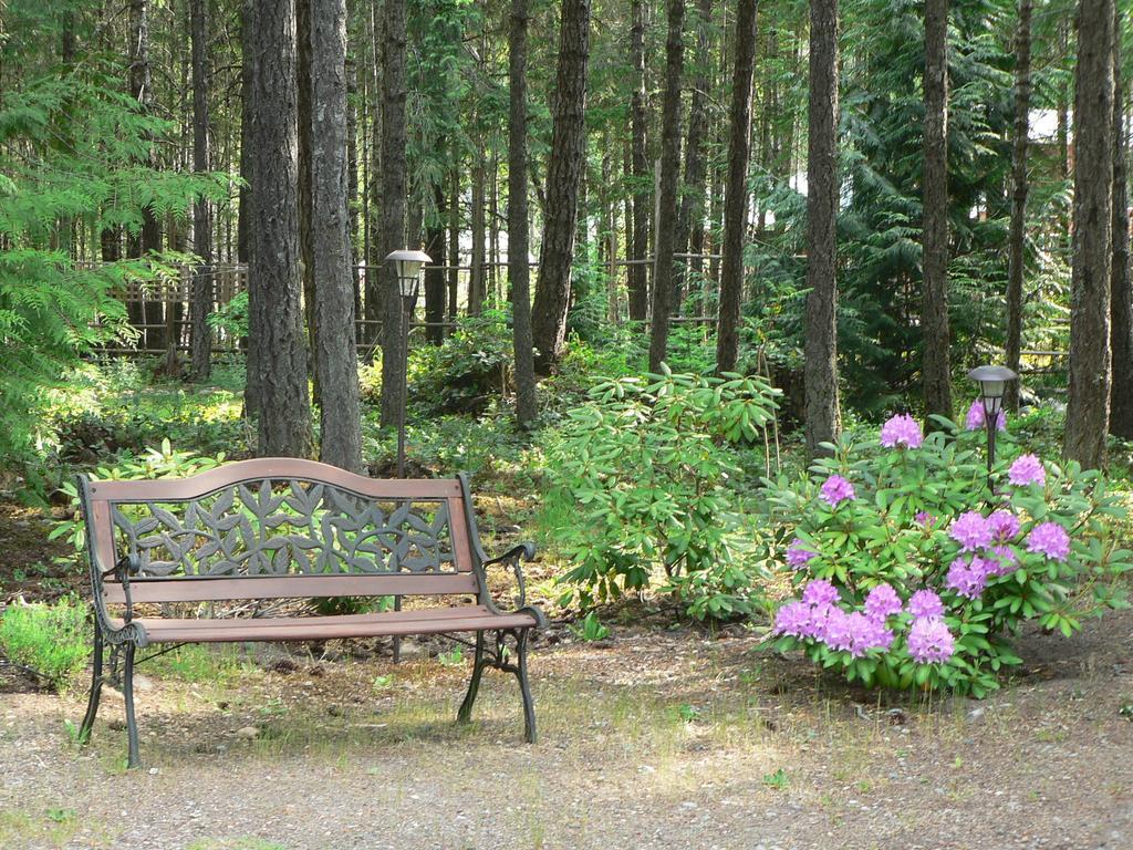 Cedar Song B&B Parksville Ruang foto