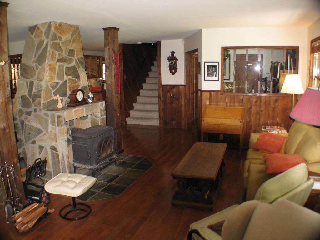 Cedar Song B&B Parksville Bagian luar foto