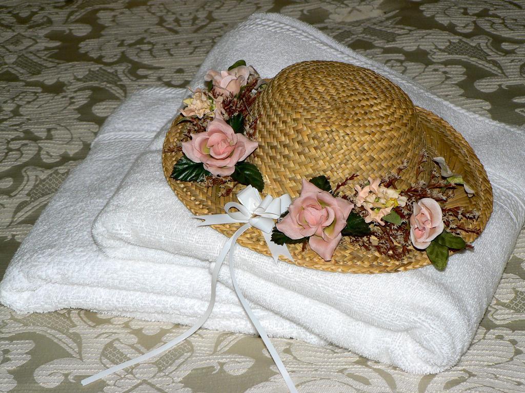 Cedar Song B&B Parksville Ruang foto